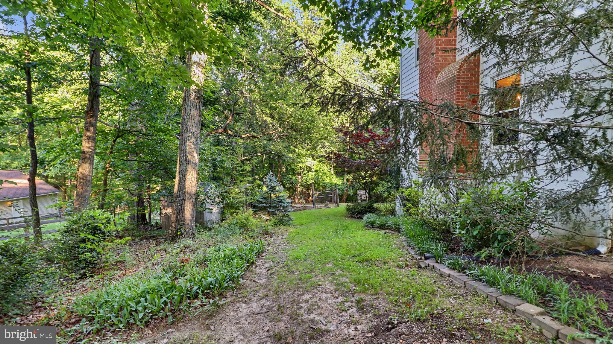 1405 MERCER ROAD