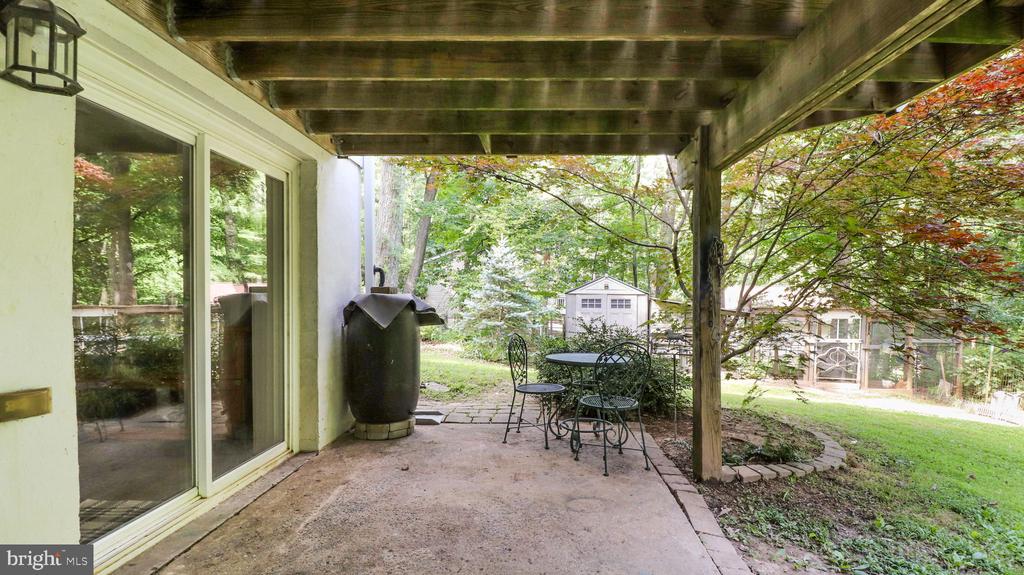 1405 MERCER ROAD
