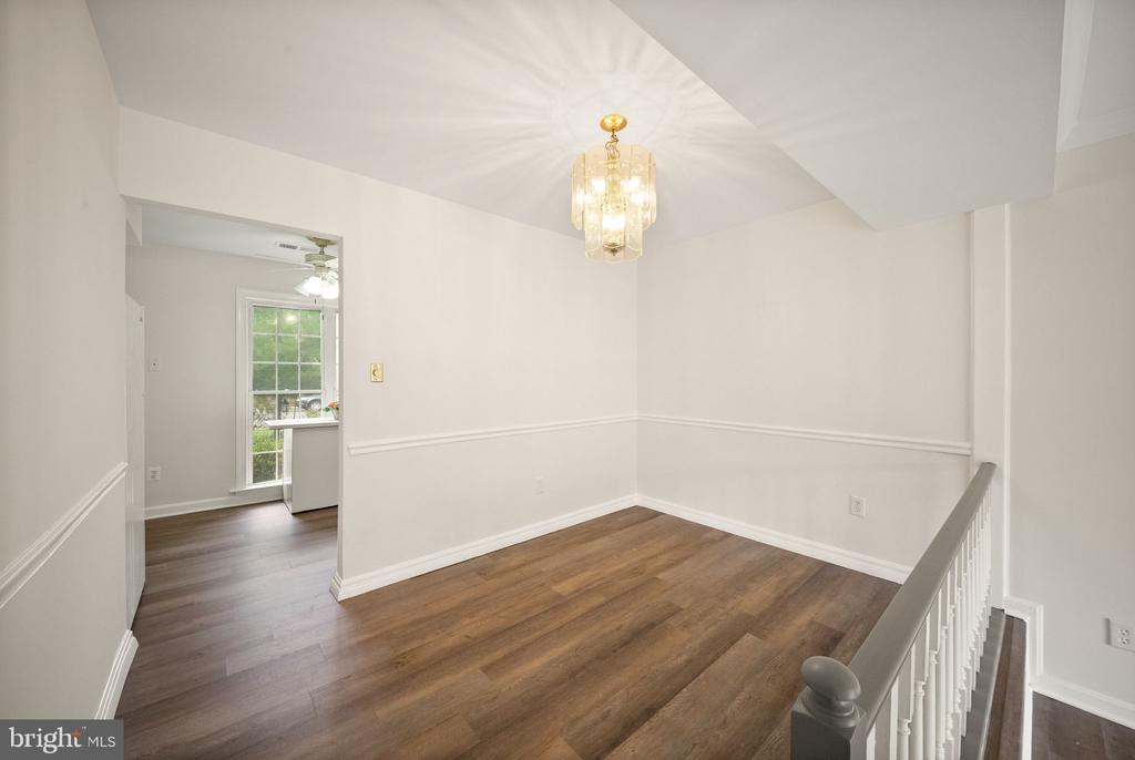 7379 COLTON LANE