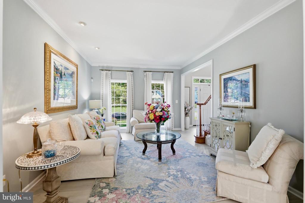 5484 HEREDITY LANE