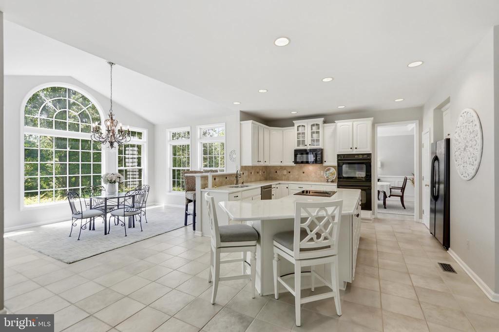 5484 HEREDITY LANE