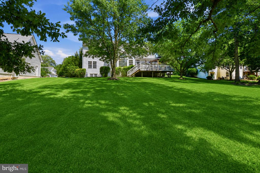 5484 HEREDITY LANE