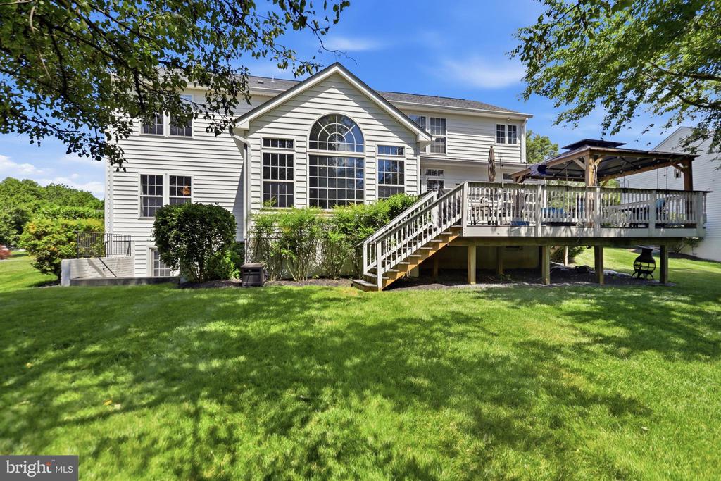 5484 HEREDITY LANE