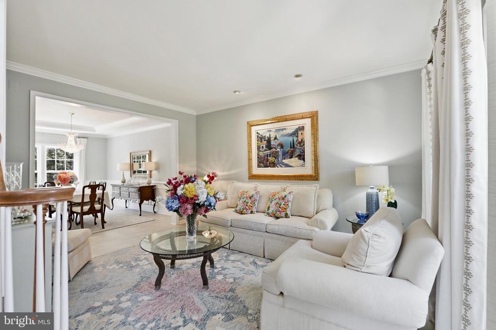 5484 HEREDITY LANE