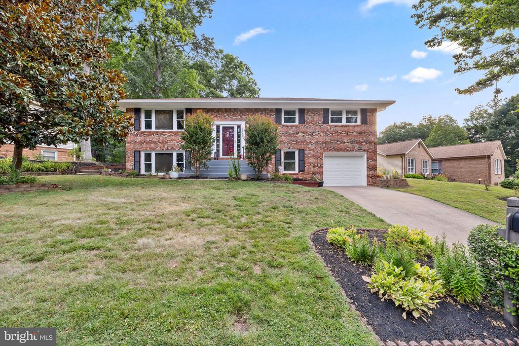 16011 PRESTWICK COURT