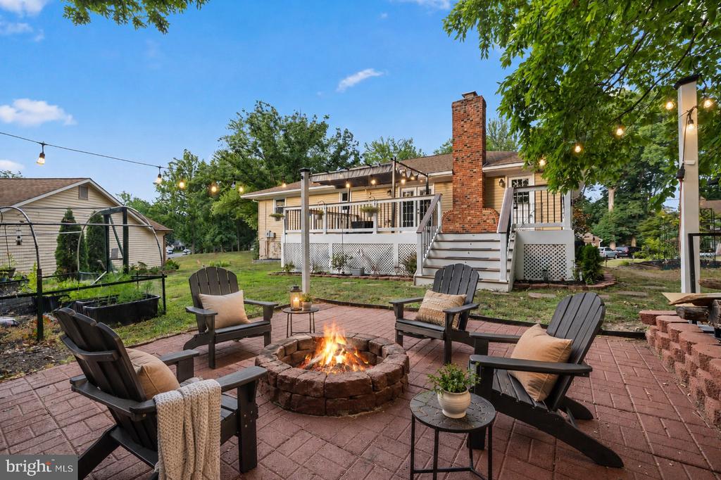 16011 PRESTWICK COURT