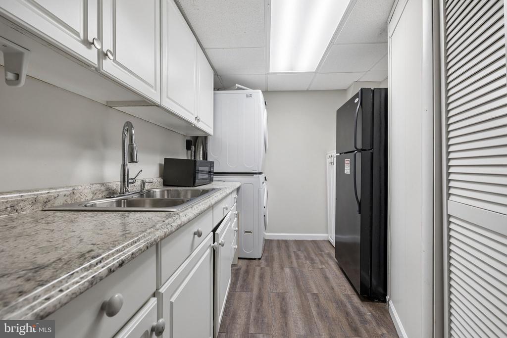 16011 PRESTWICK COURT