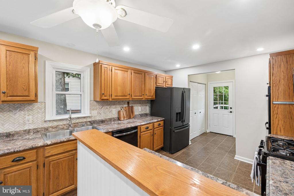 16011 PRESTWICK COURT