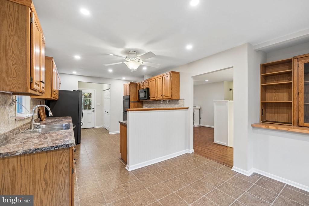 16011 PRESTWICK COURT