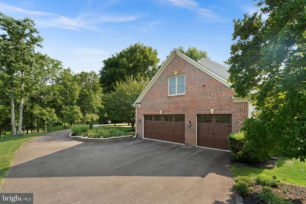 13870 SHELTER MANOR DRIVE