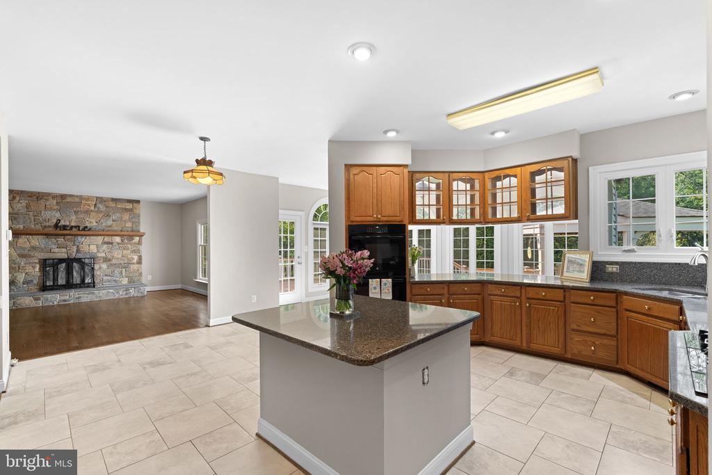 13870 SHELTER MANOR DRIVE