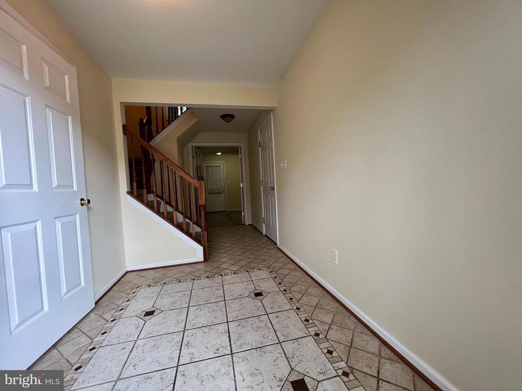10168 ELGIN WAY