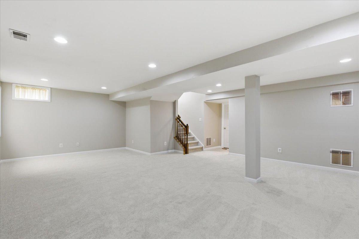 17037 LOFTRIDGE LANE