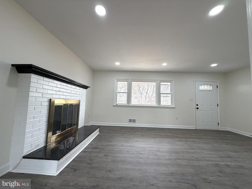 7629 HURON DRIVE