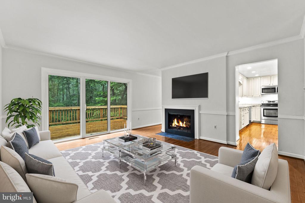 2597 TREE HOUSE DRIVE