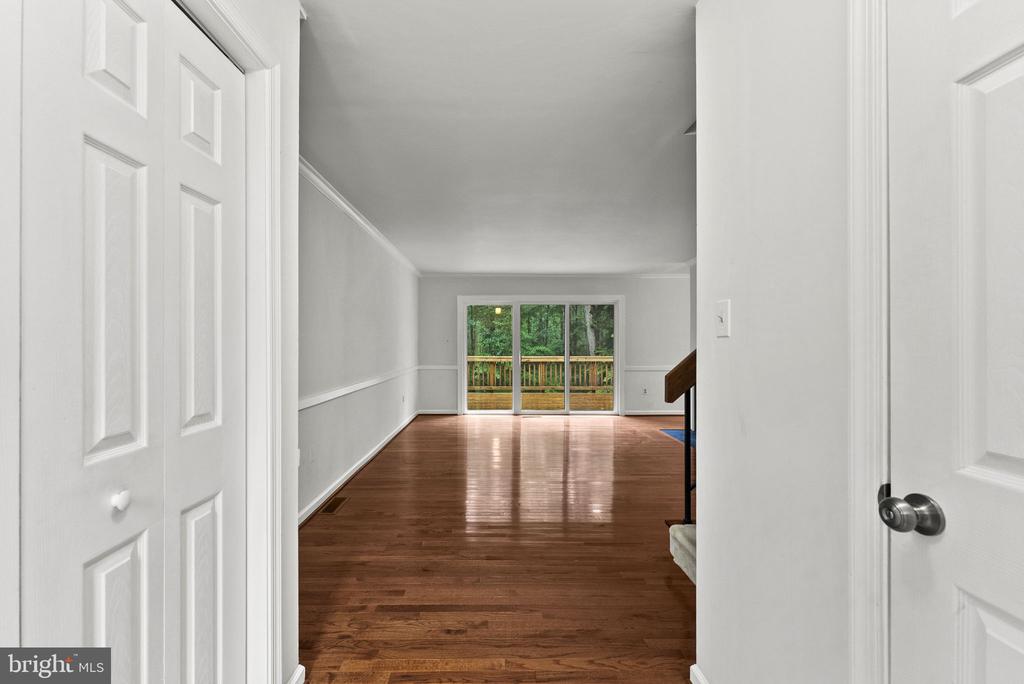 2597 TREE HOUSE DRIVE
