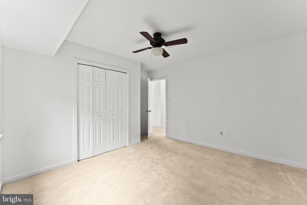 2597 TREE HOUSE DRIVE