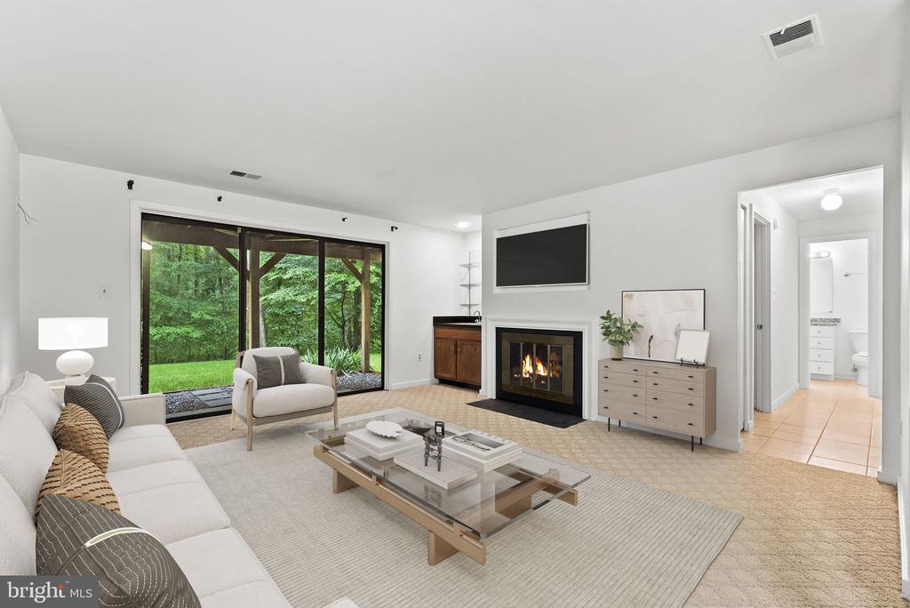 2597 TREE HOUSE DRIVE