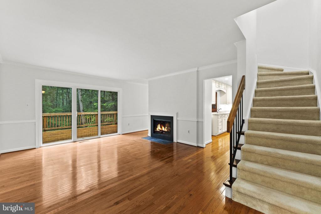 2597 TREE HOUSE DRIVE