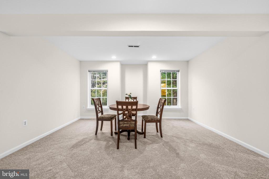 17090 ANNS BROOK COURT