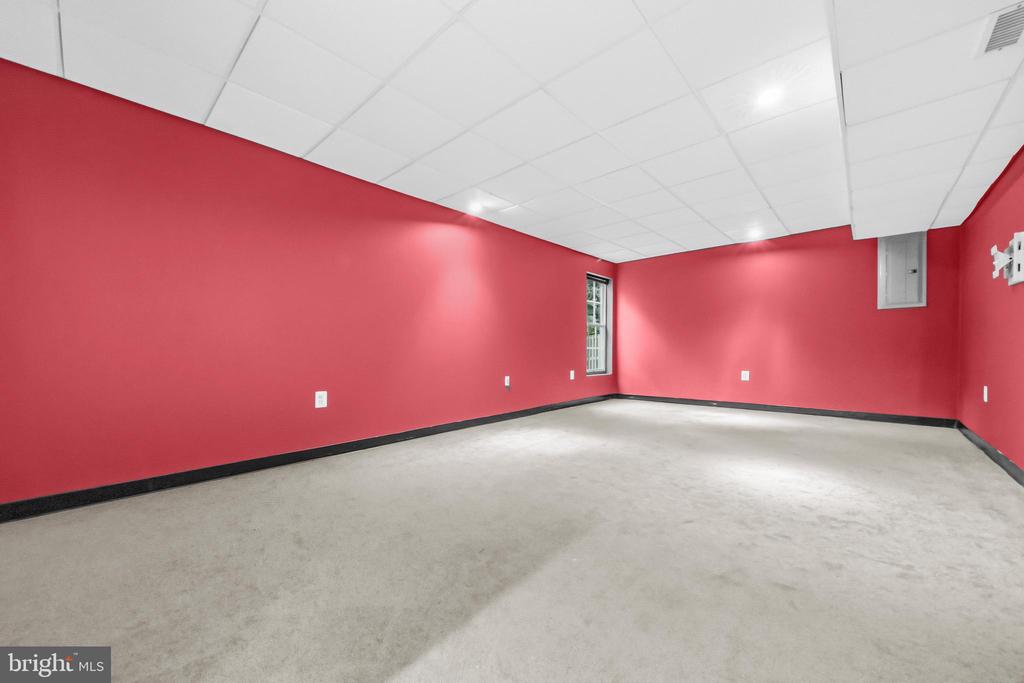17090 ANNS BROOK COURT