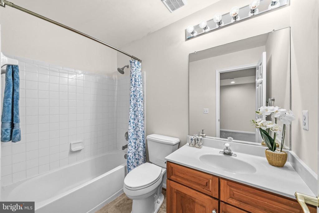 17090 ANNS BROOK COURT