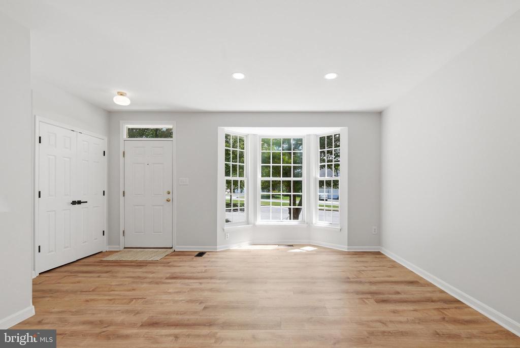 8972 BENCHMARK LANE