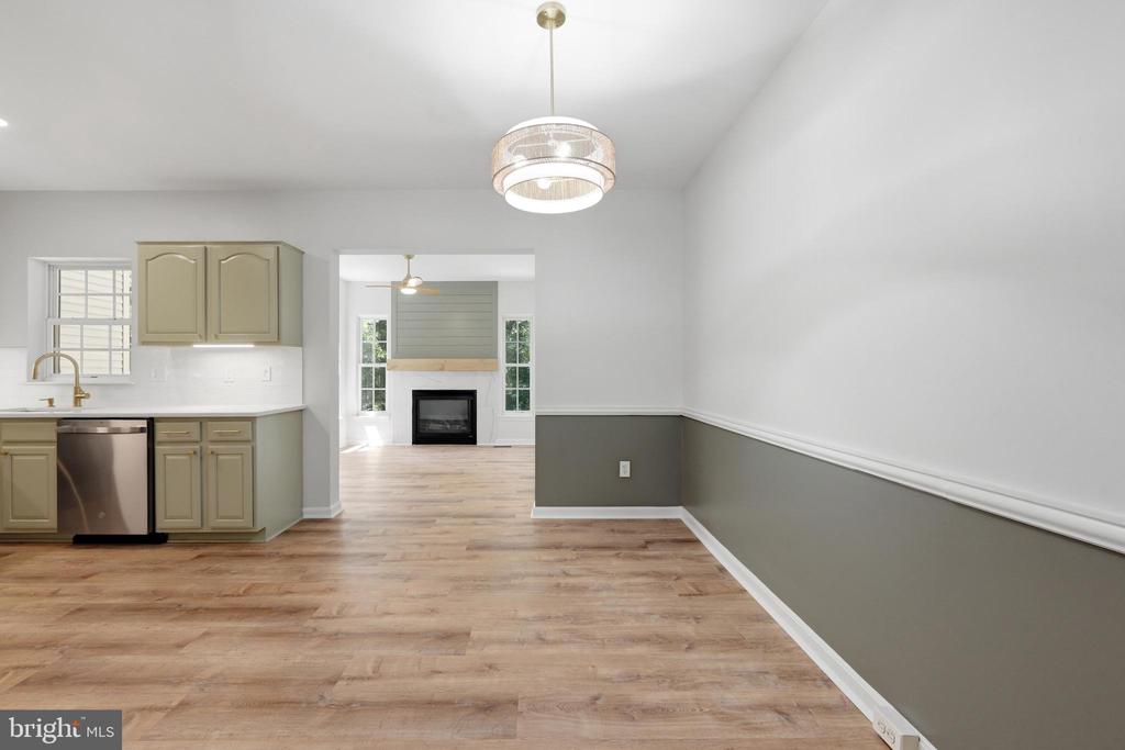 8972 BENCHMARK LANE