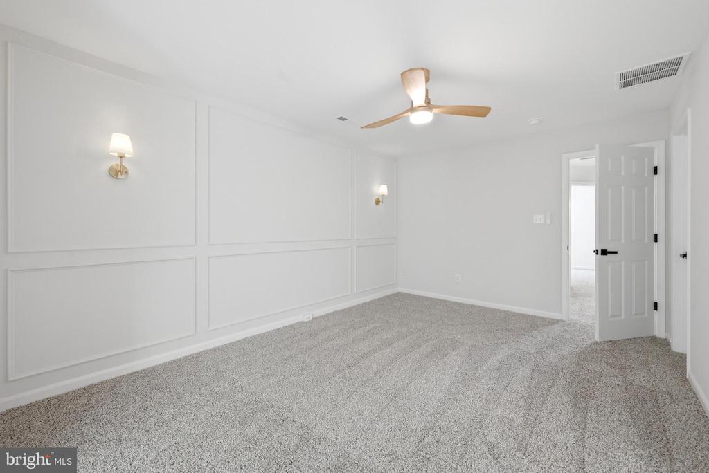 8972 BENCHMARK LANE