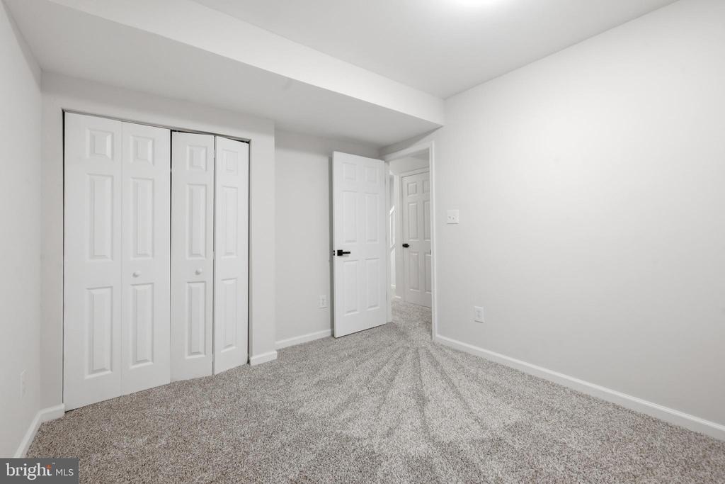 8972 BENCHMARK LANE