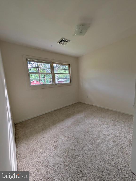 8614 LINTON HALL ROAD