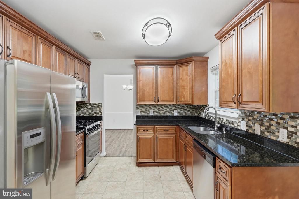 13857 REDFORD LANE
