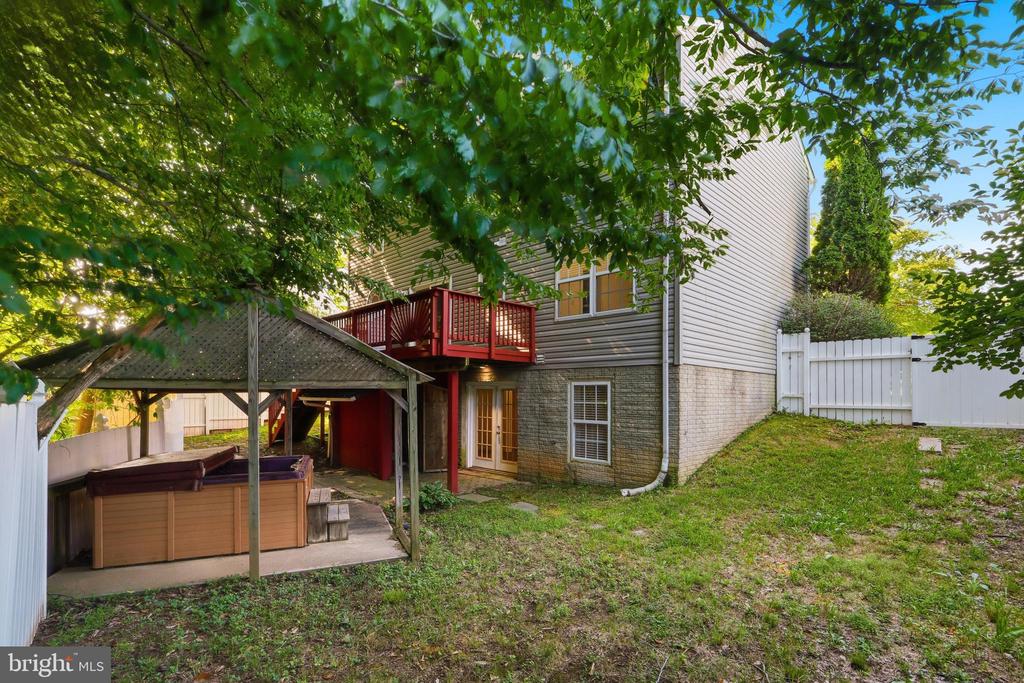 13857 REDFORD LANE