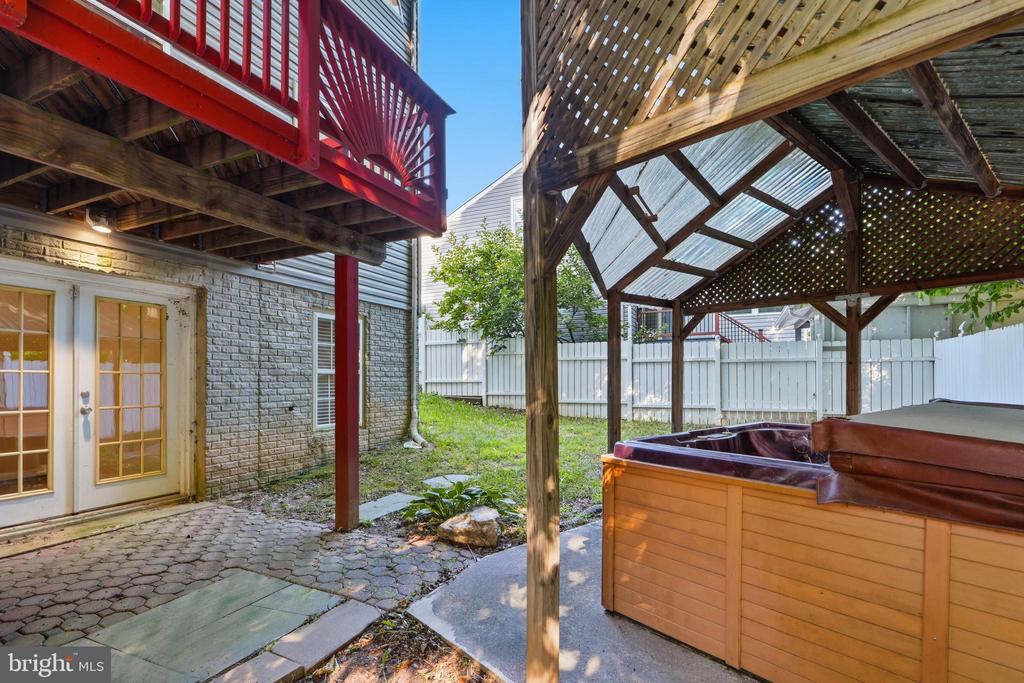 13857 REDFORD LANE