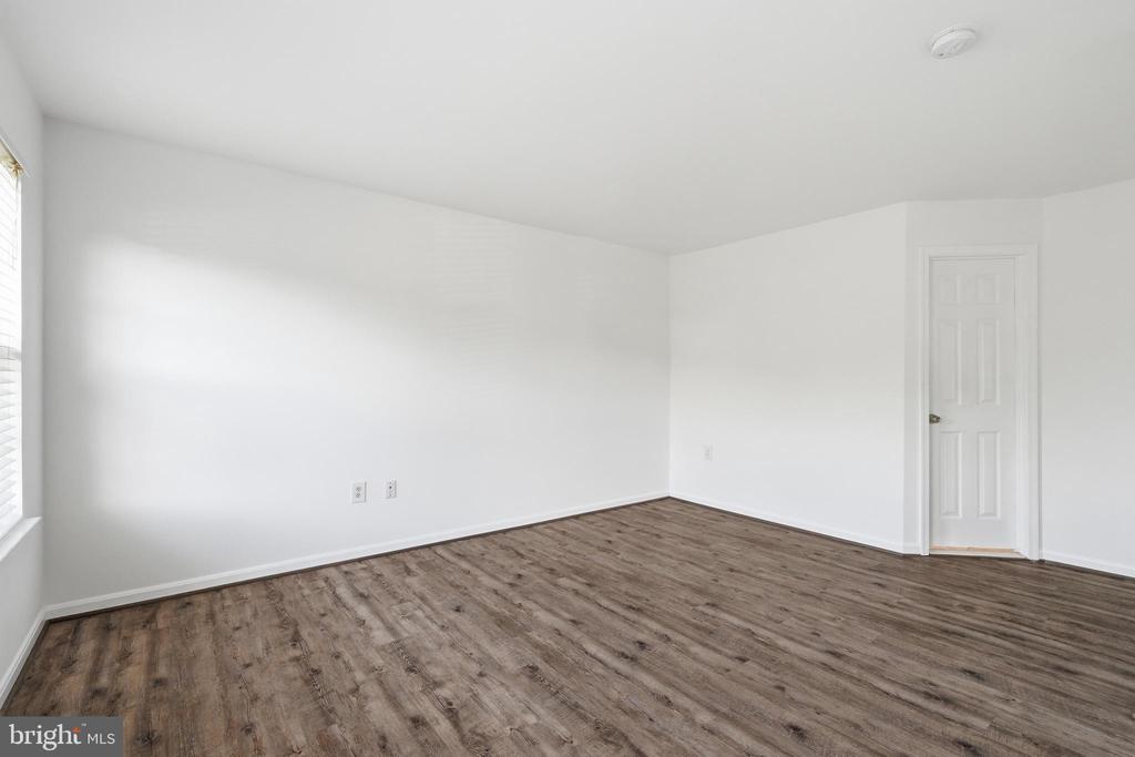 13857 REDFORD LANE