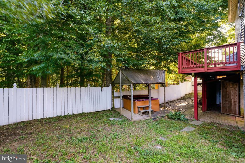 13857 REDFORD LANE