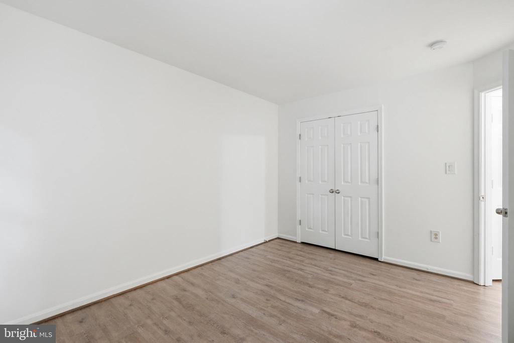 13857 REDFORD LANE