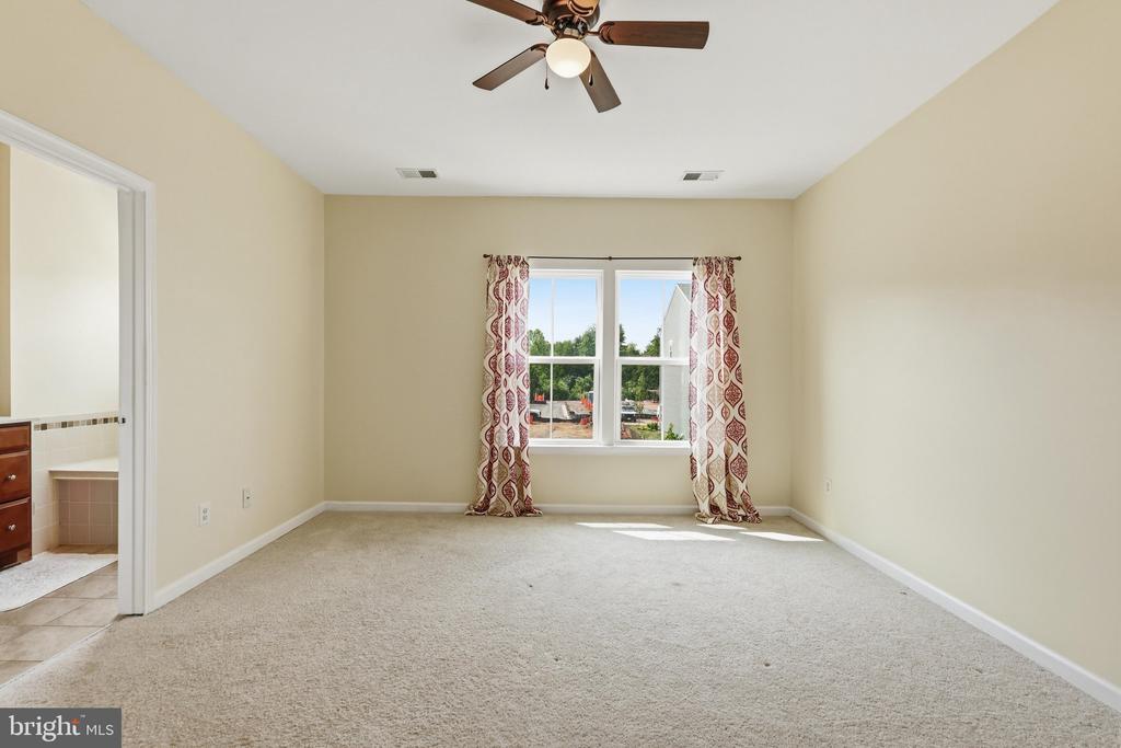 10739 HINTON WAY