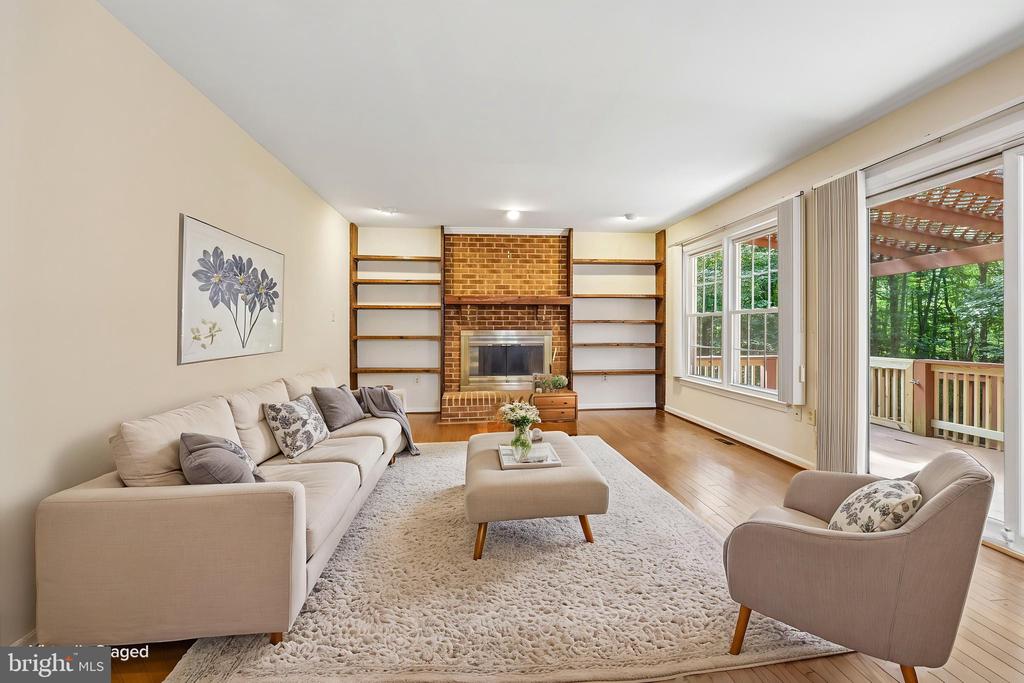 12855 VALLEYWOOD DRIVE