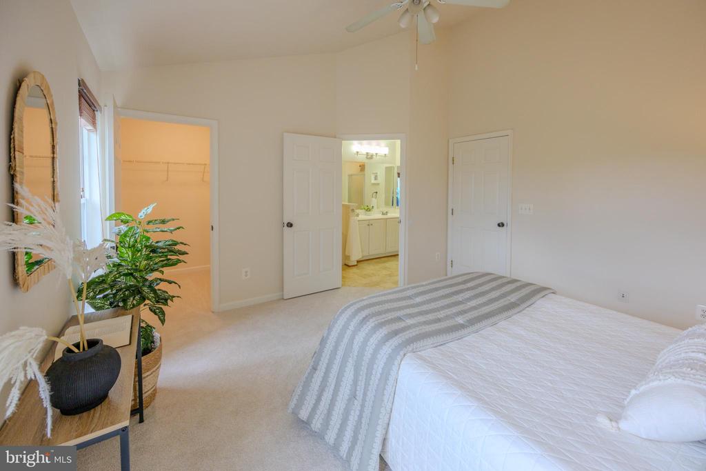 15090 DANEHURST CIRCLE