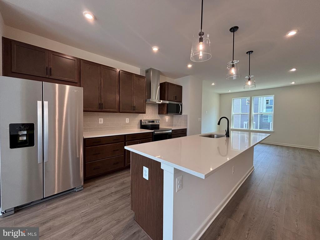18022 ALICIA AVENUE