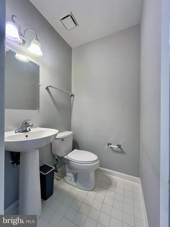 3842 CLORE PLACE Unit: 3842