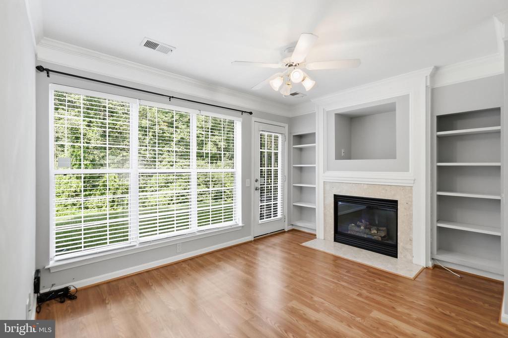 3842 CLORE PLACE Unit: 3842