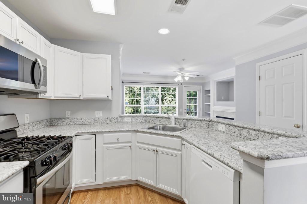 3842 CLORE PLACE Unit: 3842