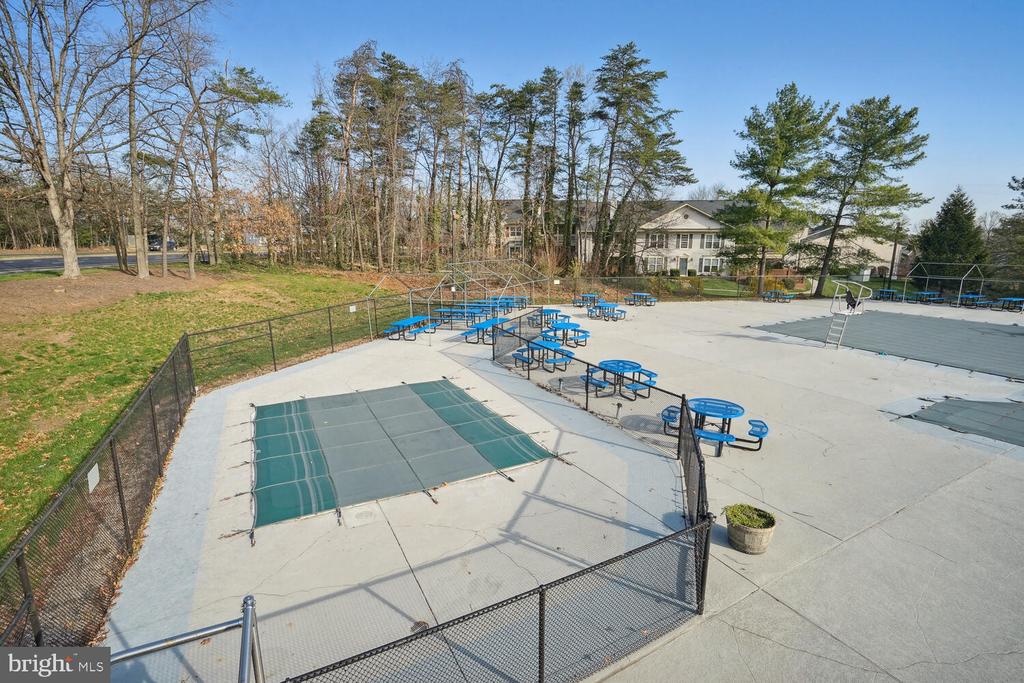 3842 CLORE PLACE Unit: 3842