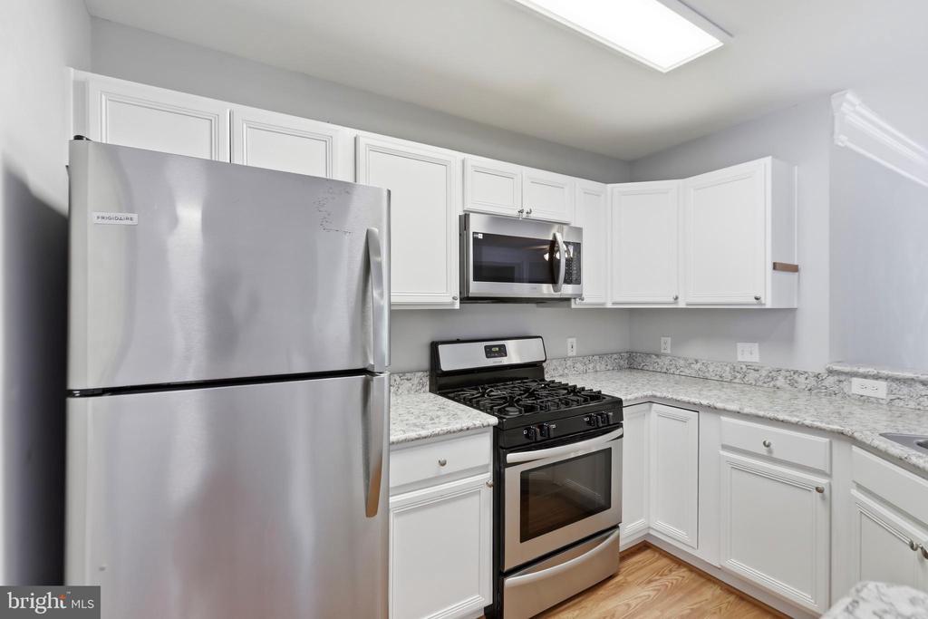 3842 CLORE PLACE Unit: 3842