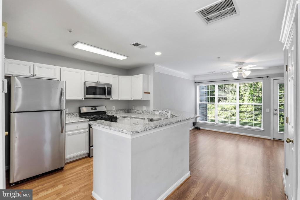 3842 CLORE PLACE Unit: 3842