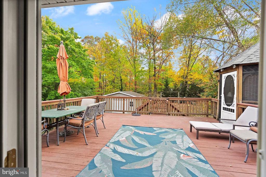 2521 YOUNGS DRIVE