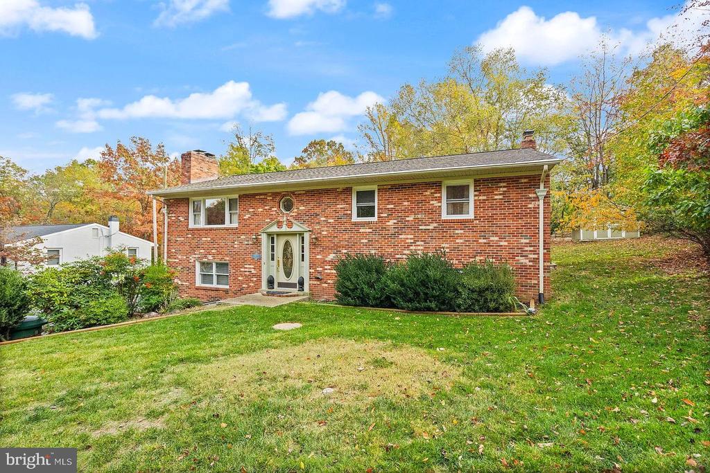 2521 YOUNGS DRIVE
