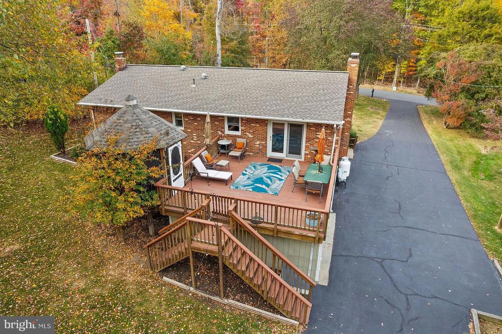 2521 YOUNGS DRIVE